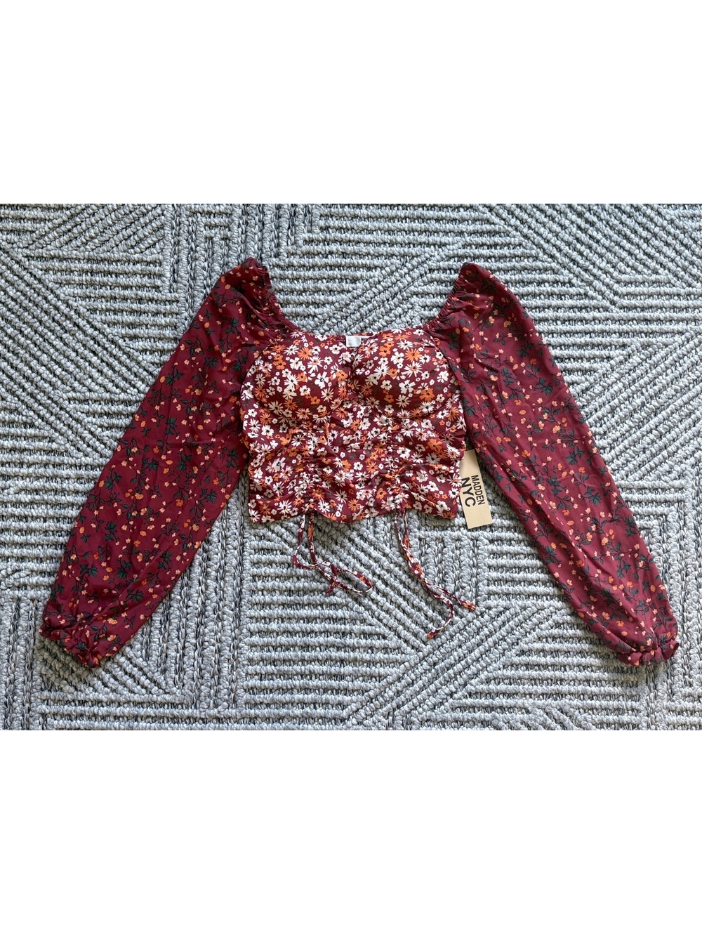 Madden NYC Floral Long Sleeve Crop Top Size M